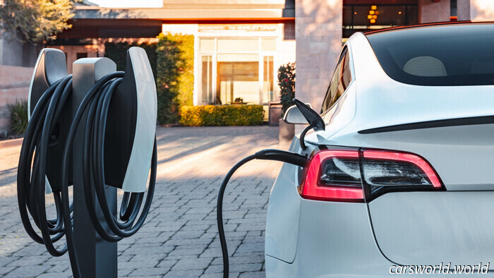 Trump's Strategy to Abandon Federal EVs and Charging Stations Could Result in a $1 Billion Expense for Taxpayers | Carscoops